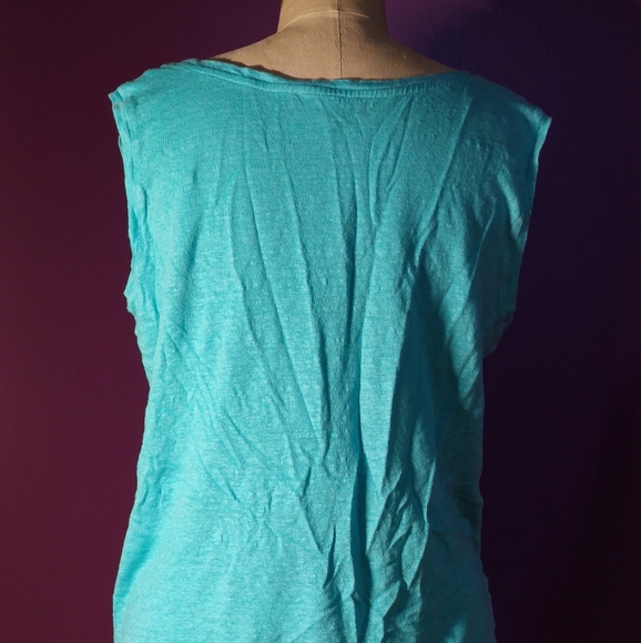 🔴 FREE w/ bundle: Ananke Linen T-Shirt 🔴 - Picture 2 of 4